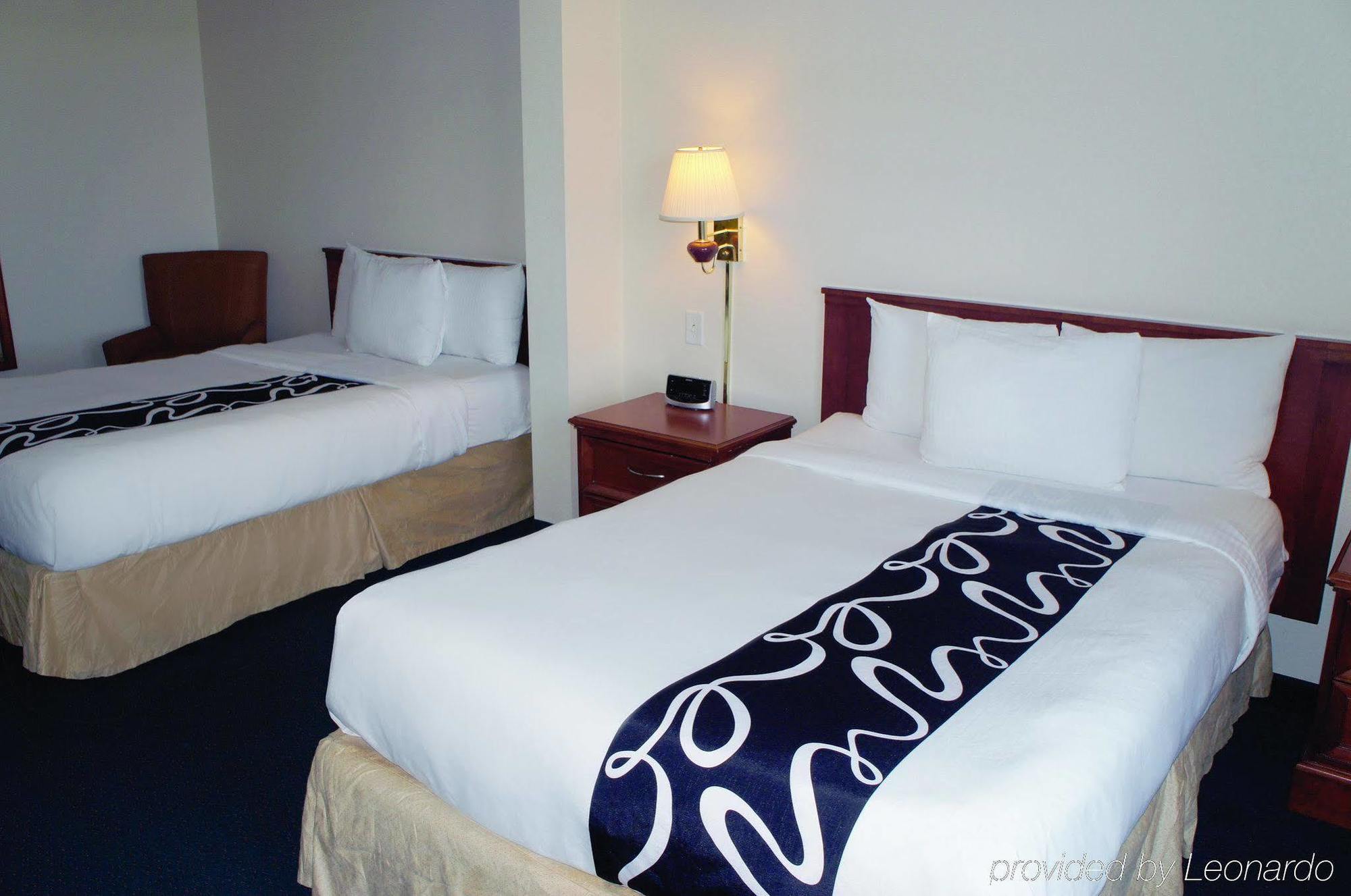 La Quinta By Wyndham Omaha Airport Downtown Hotel Carter Lake Bagian luar foto