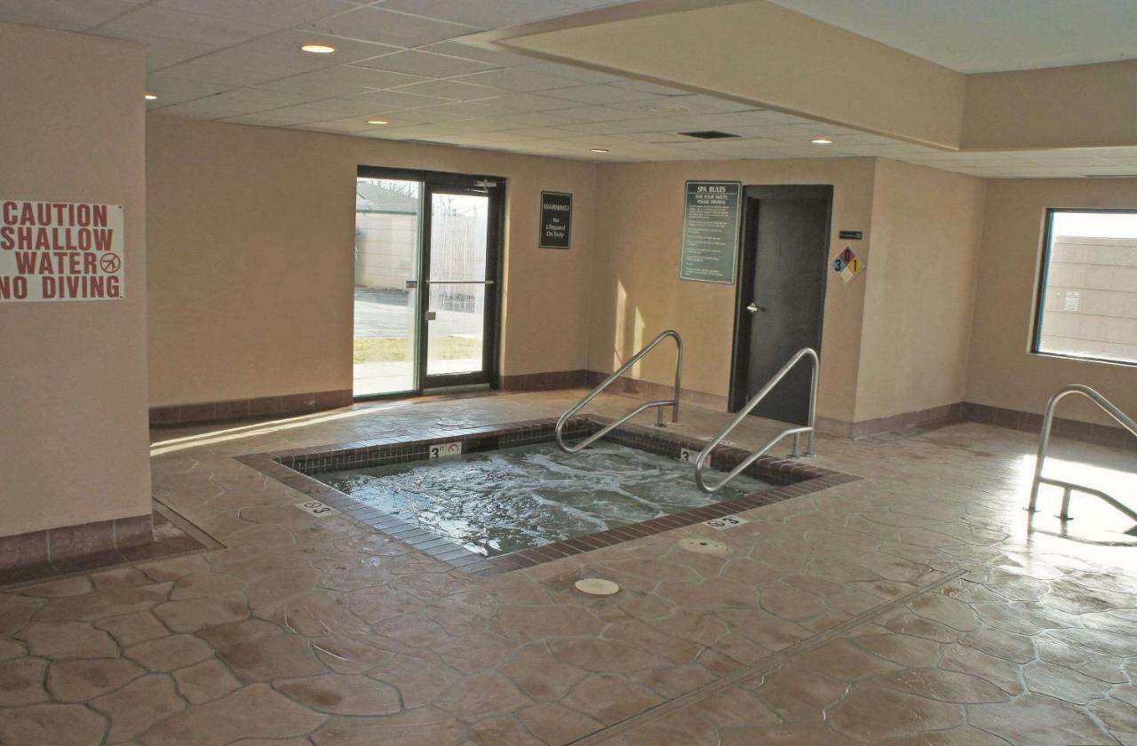 La Quinta By Wyndham Omaha Airport Downtown Hotel Carter Lake Bagian luar foto
