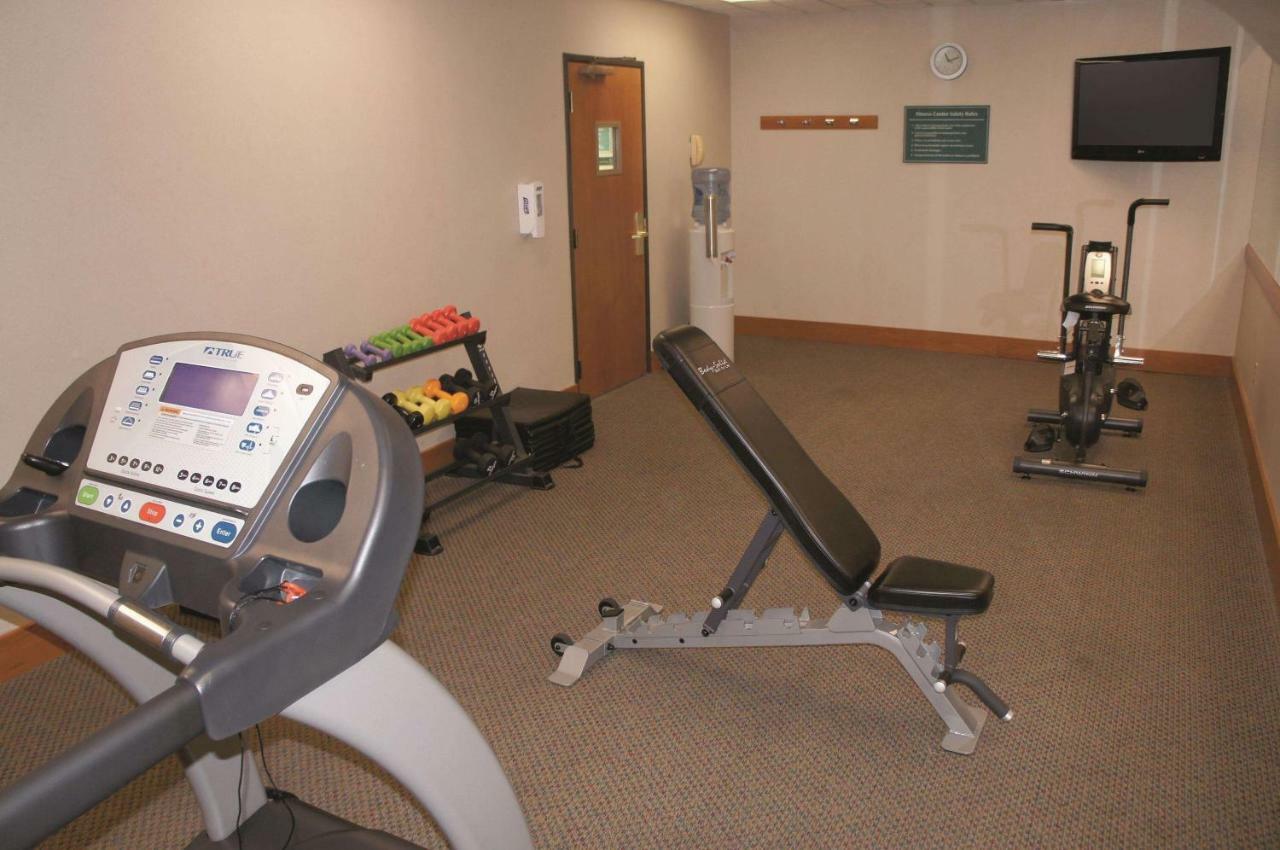 La Quinta By Wyndham Omaha Airport Downtown Hotel Carter Lake Bagian luar foto