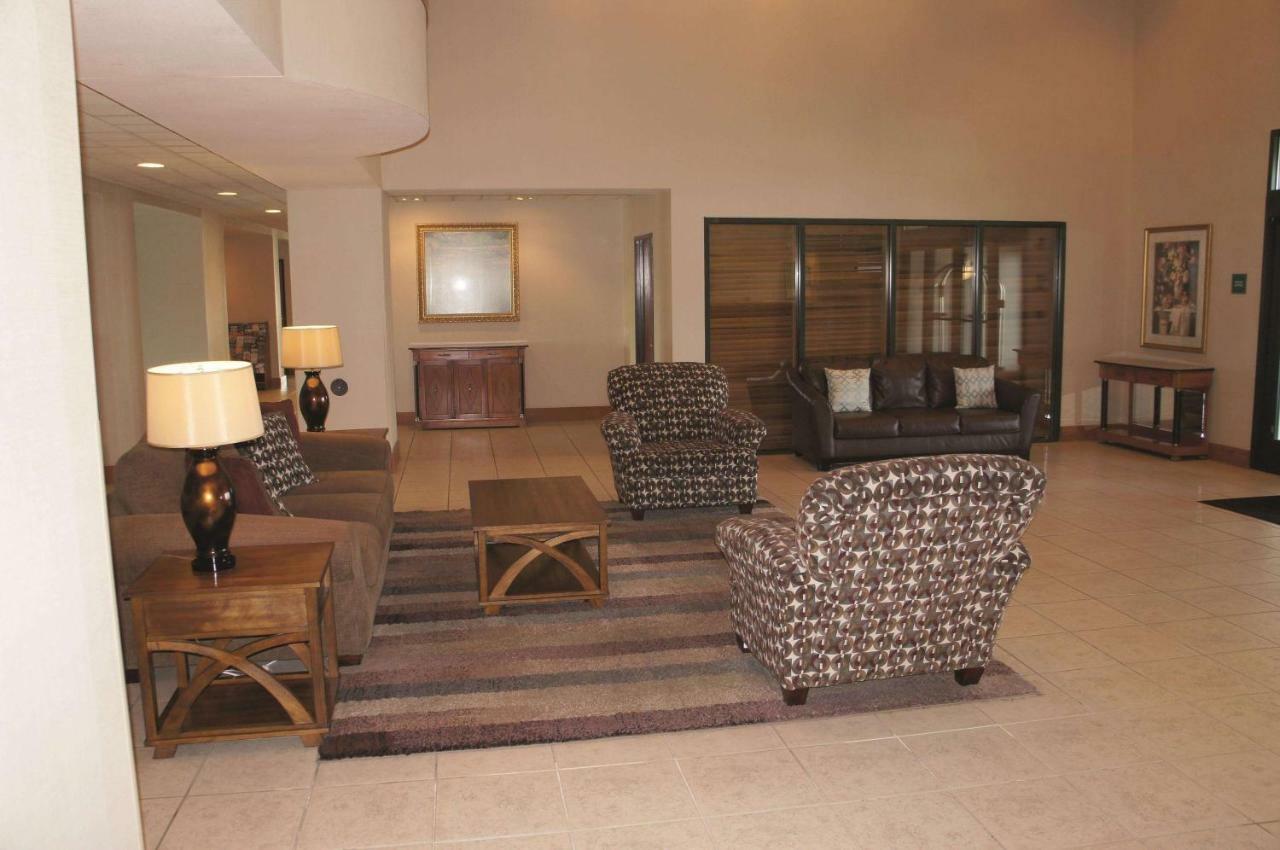 La Quinta By Wyndham Omaha Airport Downtown Hotel Carter Lake Bagian luar foto