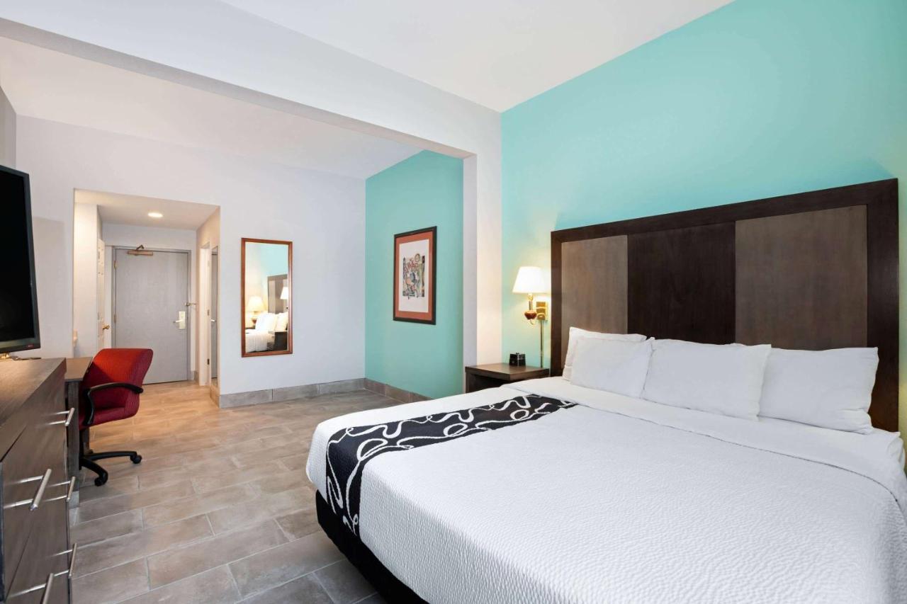 La Quinta By Wyndham Omaha Airport Downtown Hotel Carter Lake Bagian luar foto